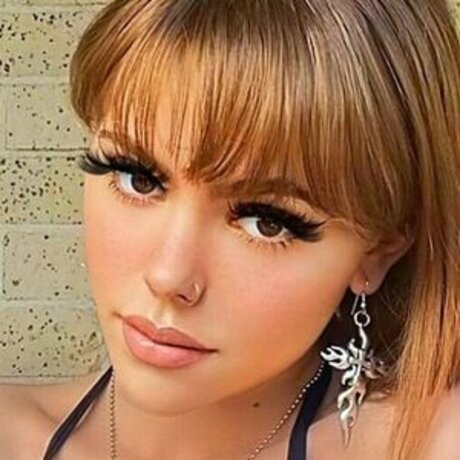 Angebevv Leaks von Nacktbildern auf OnlyFans