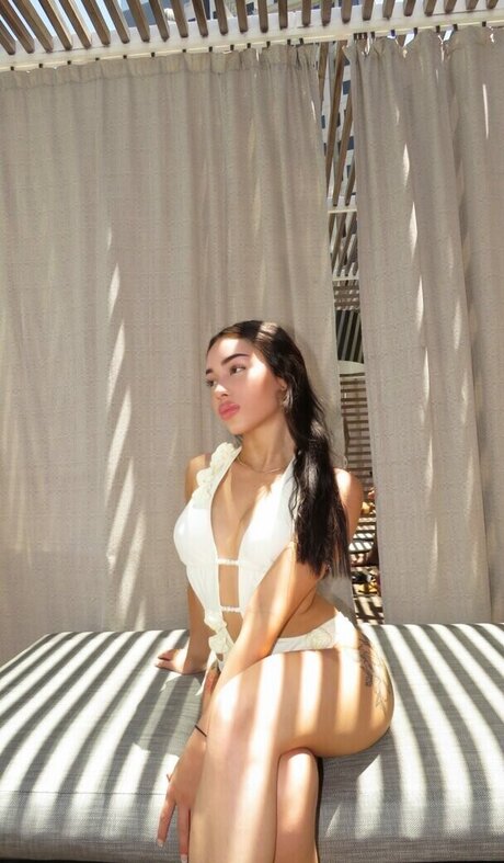 julbellaa OnlyFans-Leaks