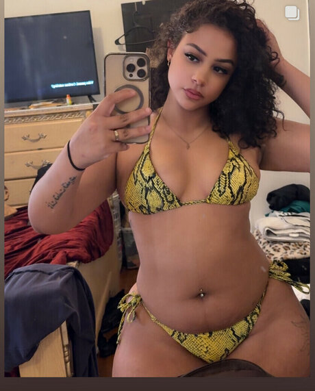 Thick Baddie Forevaa laii Sexy OnlyFans