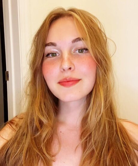 Cassie Claire Leaked OnlyFans Fotos