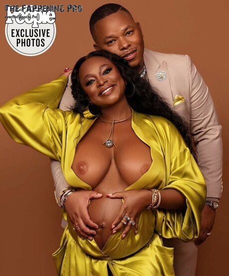 Naturi Naughton Oben ohne OnlyFans