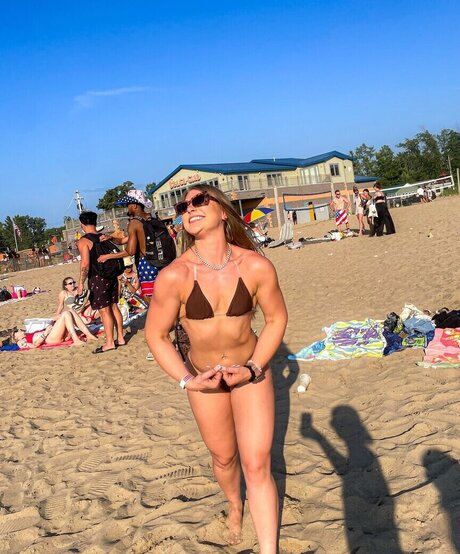 laur fitness Nacktbilder von OnlyFans geleakt