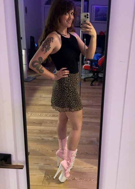 Tunnelsnakesfool OnlyFans