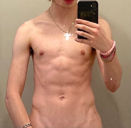 Blue Eyed Boy NurlyFans-Pornos