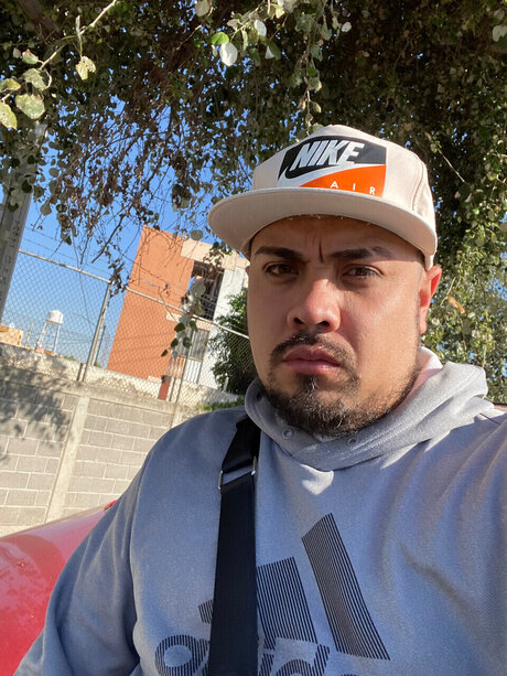 Sebasti n Nacktbilder von OnlyFans