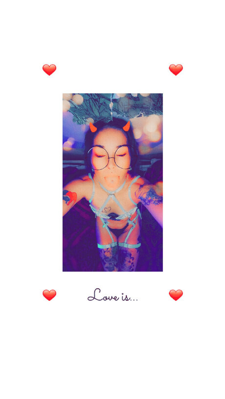 Melanee Frank Strip OnlyFans