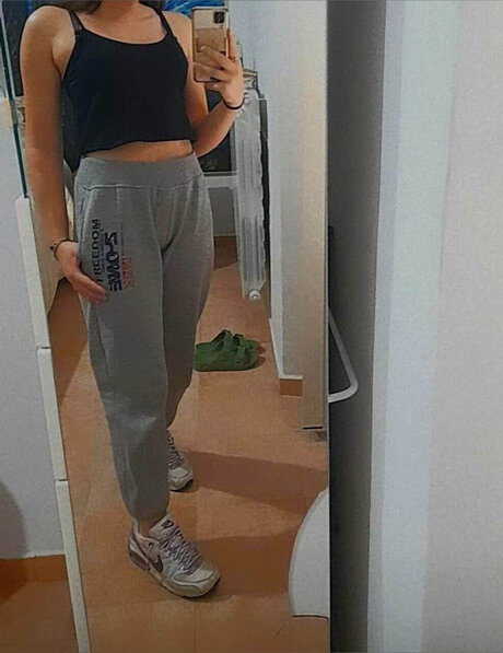 Alixx hub_ Nacktbilder OnlyFans