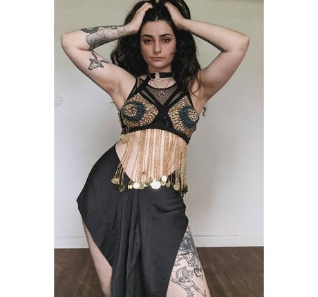 Brutalbeurette Nackt