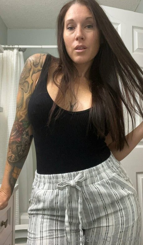 lolanikolavip Nacktbilder-Leaks von OnlyFans