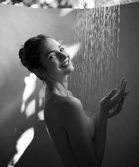 Eve Dumon OnlyFans Fotos