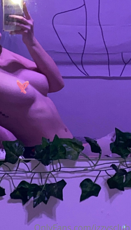 Izzysclub OnlyFans OnlyFans