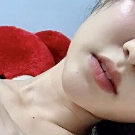 Fernsmile19 OnlyFans geleakte Pornografie