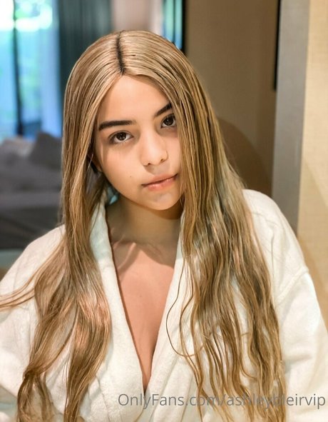 ashleybleirvip Leaked OnlyFans Bilder