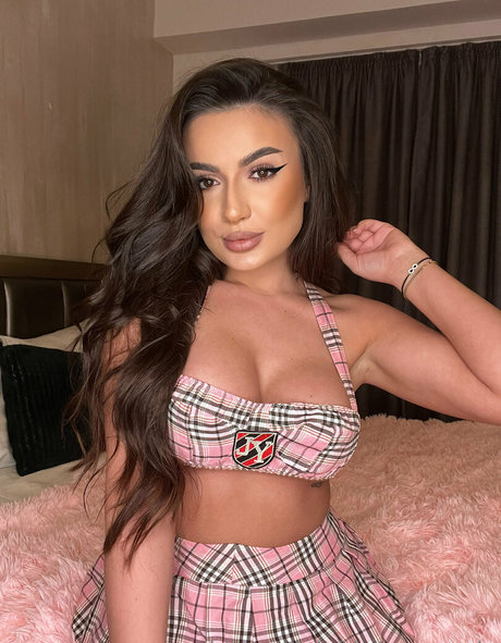 ayanasin OnlyFans Striptease