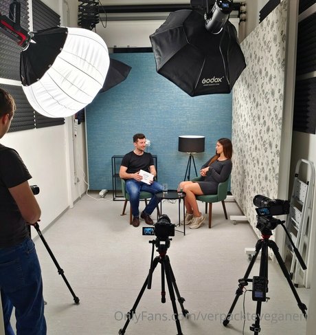 verpackteveganerin Nacktbilder von OnlyFans