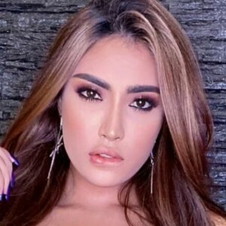 LuzVioletta OnlyFans Strip