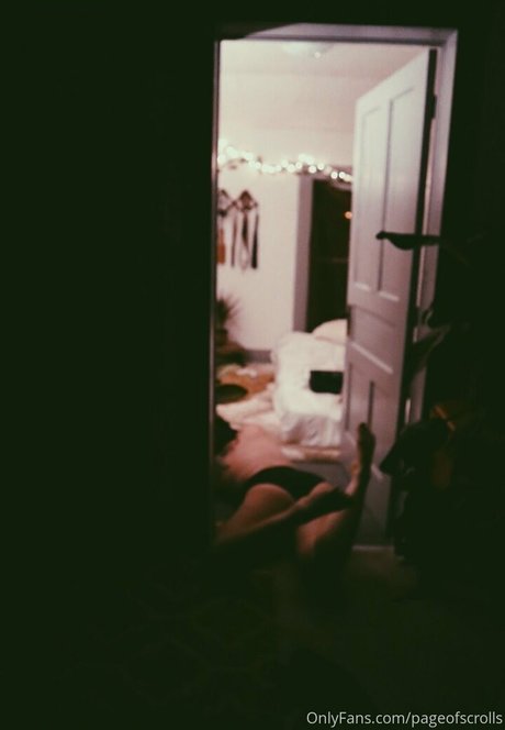 pageofscrolls Nacktbilder von OnlyFans geleakt