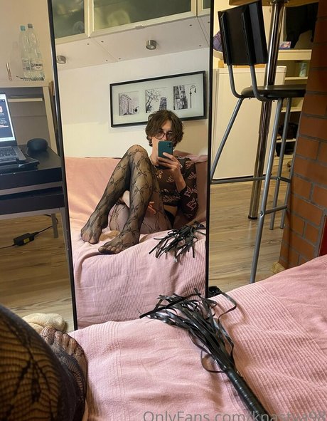 knastya98 OnlyFans Arsch Leak