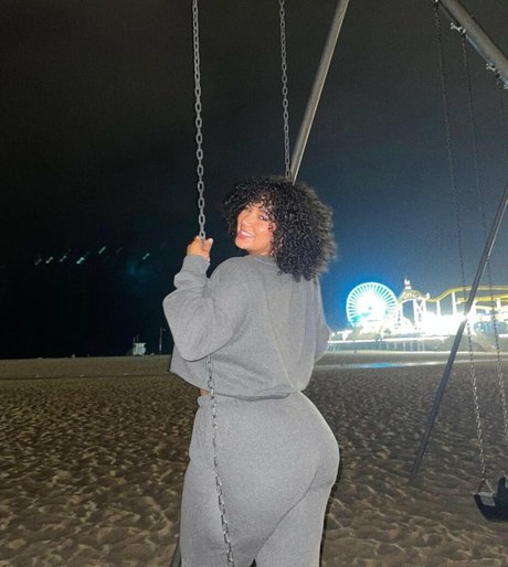 Katelyn Folasade Oben ohne OnlyFans