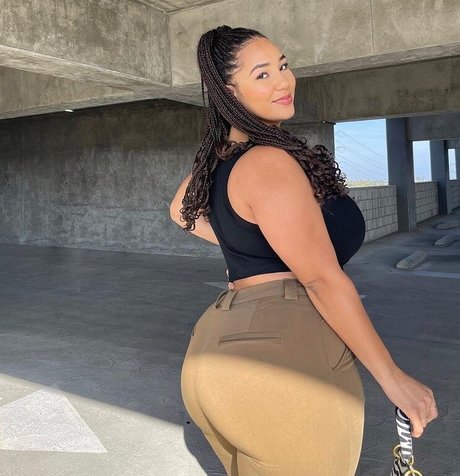 Katelyn Folasade Nacktbilder von OnlyFans