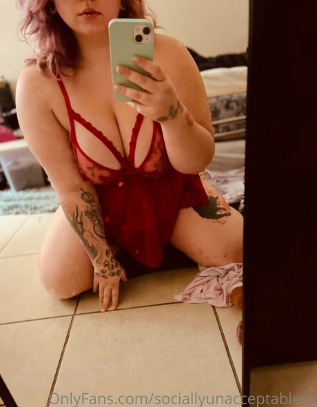 sociallyunacceptablexx OnlyFans Bilder