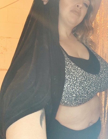 cambriacurves OnlyFans Leak