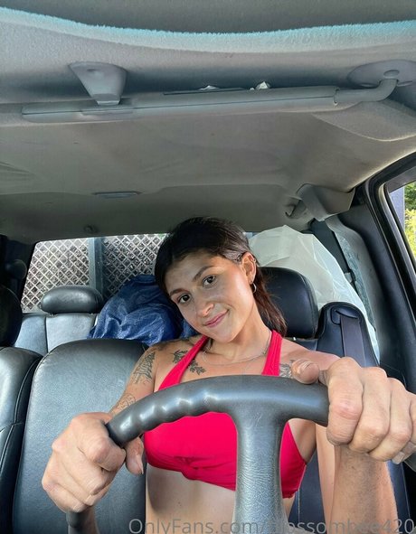 blossombee420 OnlyFans Nacktbilder