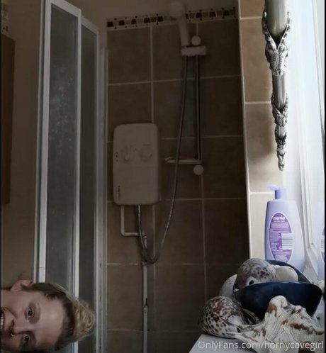 hornycavegirl Nackt auf OnlyFans