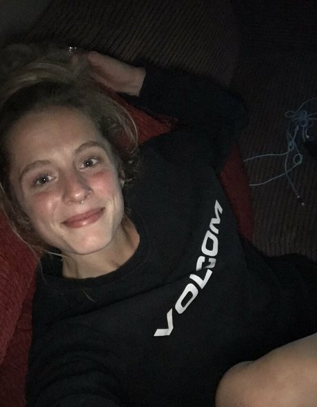 asiatische influencer-onlyfans heiß sexy Selfie