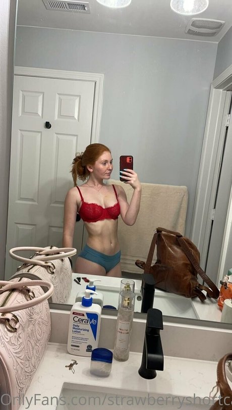 strawberryshortcakes420 Leak von OnlyFans Pornografie