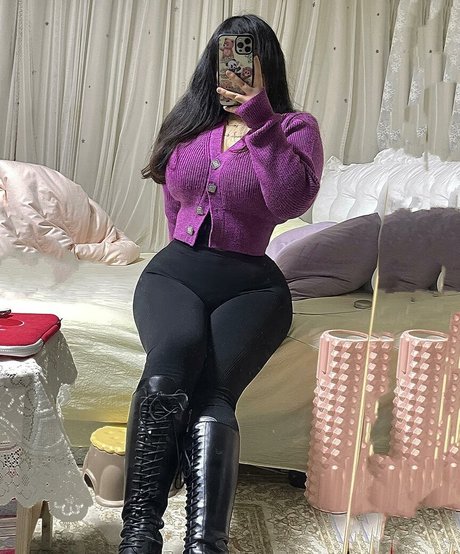 yuxin cccc Nackt auf OnlyFans