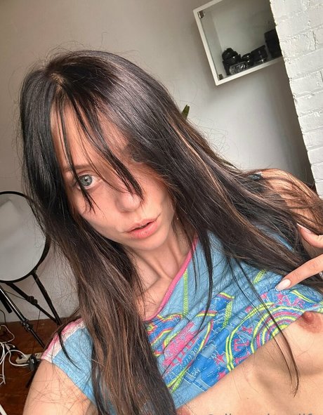 dineydoeslife OnlyFans Model Fotos