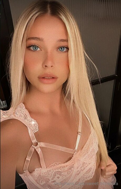 sweet littlemia Nacktbilder von OnlyFans geleakt