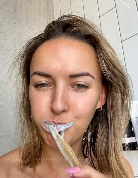 littleeviejones Nacktbilder von OnlyFans