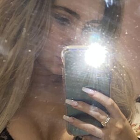 Cara Walker Nacktbilder von OnlyFans geleakt