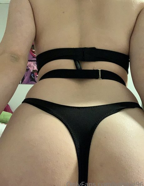 valorie96 OnlyFans X