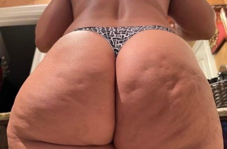 Sexynalgonajade Leaks von OnlyFans