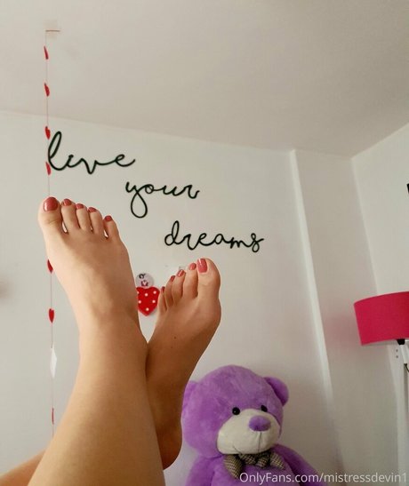 mistressdevin1 OnlyFans-Leaks