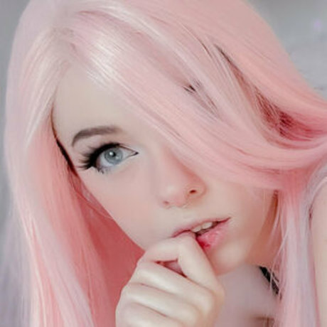 molliemewbby OnlyFans nackte Brüste