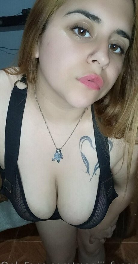 magiii fuego OnlyFans Model Fotos