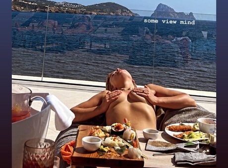 Becky Hill Nacktbilder von OnlyFans geleakt