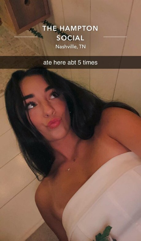 Elena Arenas OnlyFans X