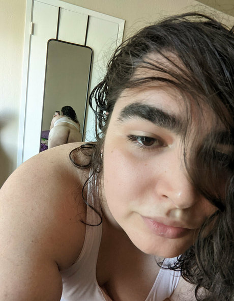 oliviadarkk OnlyFans Inhalte