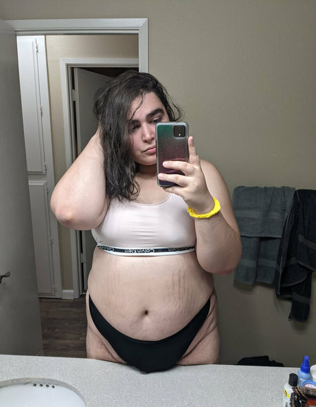 süße ebenholz-onlyfans schön nackt Content