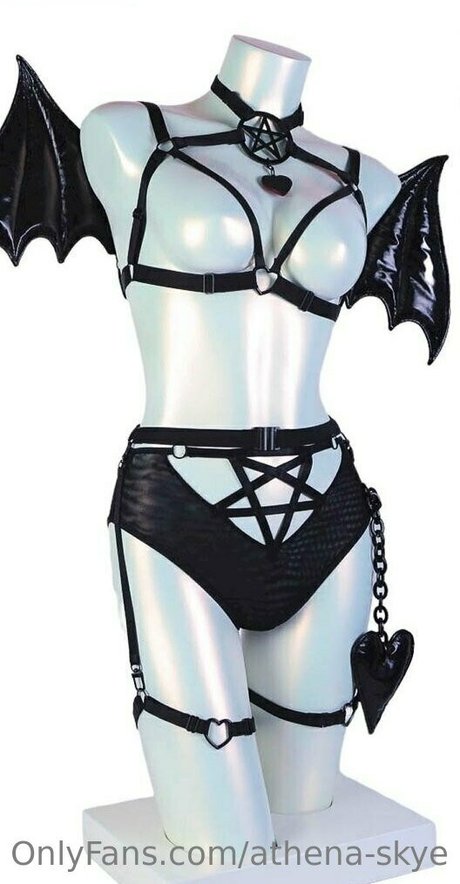 athena skye OnlyFans Nackt