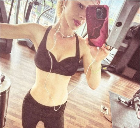 Orianthi Leaked OnlyFans Nacktbilder