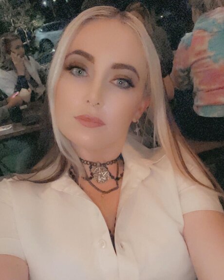 Betty The Nurse You Love_ Nacktbilder-Leaks von OnlyFans