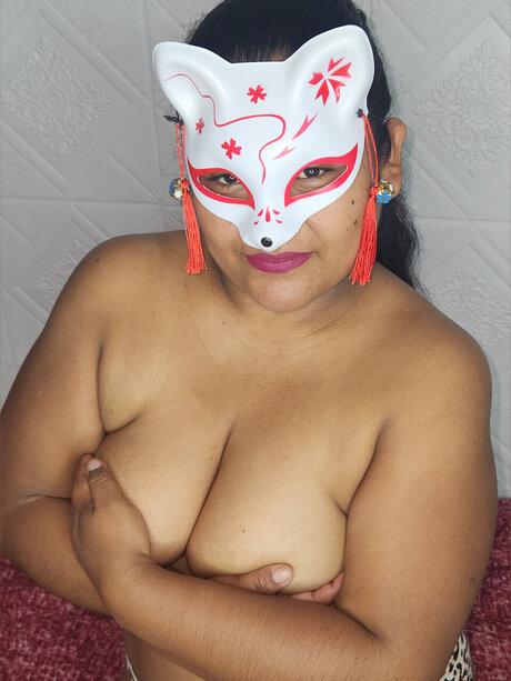 Bomb n de chocolate OnlyFans Striptease