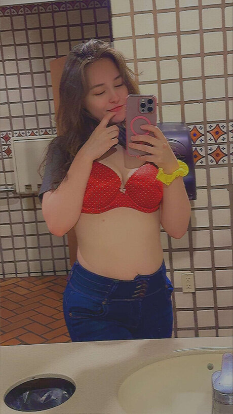 Thickky Bunns OnlyFans Leaj