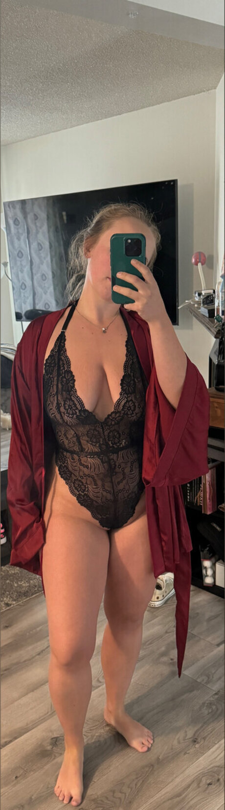 Curious Minx Nacktbilder auf OnlyFans